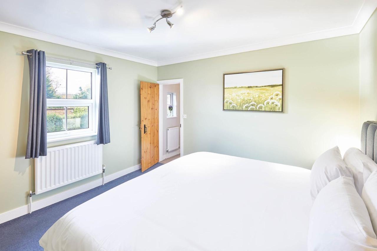 Host & - Holmedene * Filey